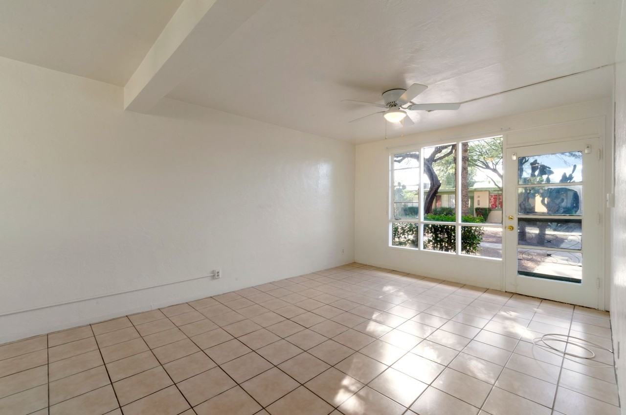 2921 E 17th St - Photo 3 of 26