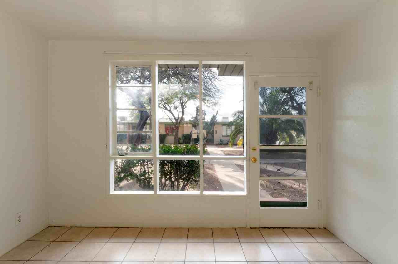 2921 E 17th St - Photo 6 of 26