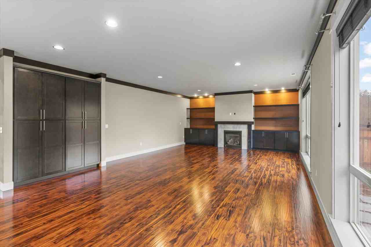 14309 57th Ave E - Photo 5 of 40