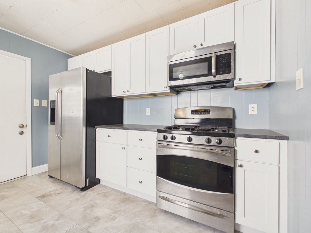 219 Reily St - Photo 3 of 27