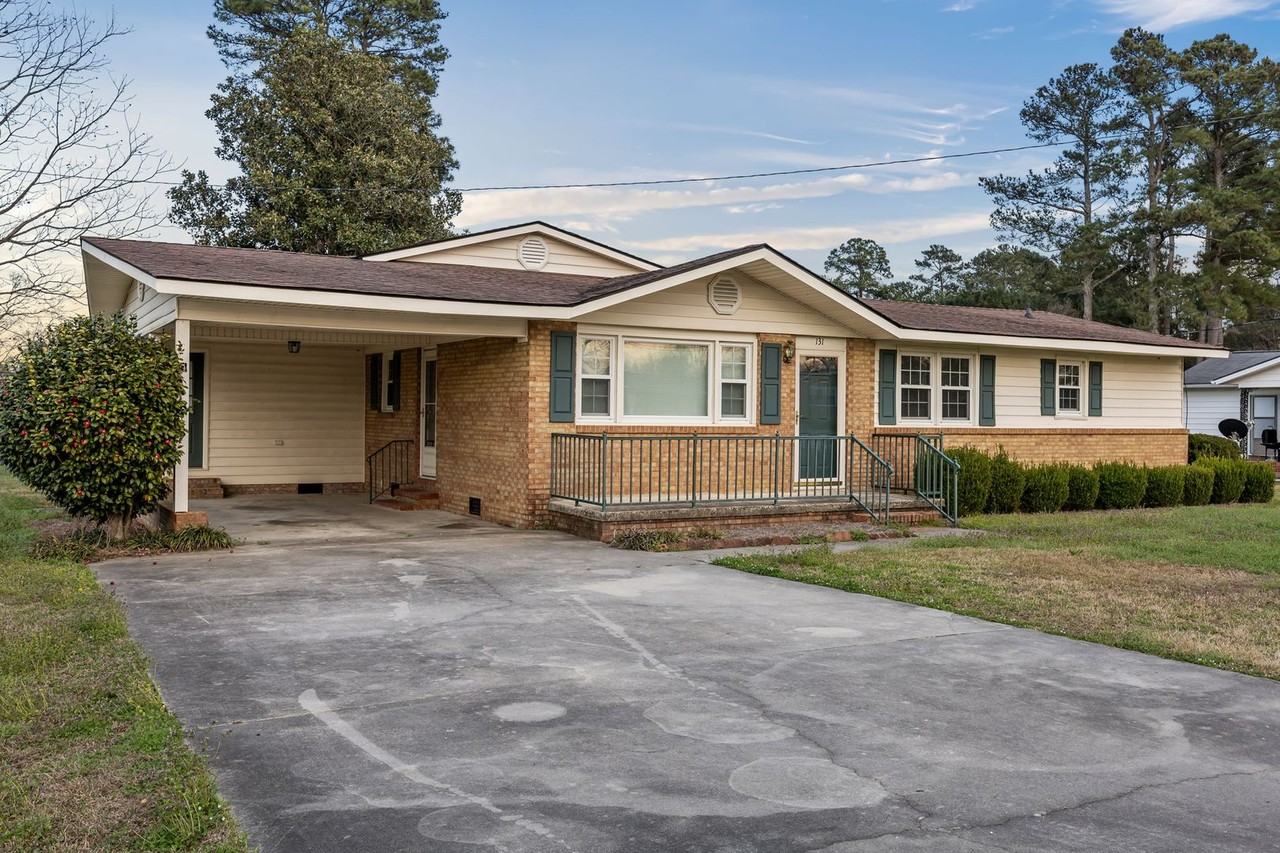 131 Fairview Village Rd - Photo 2 of 43