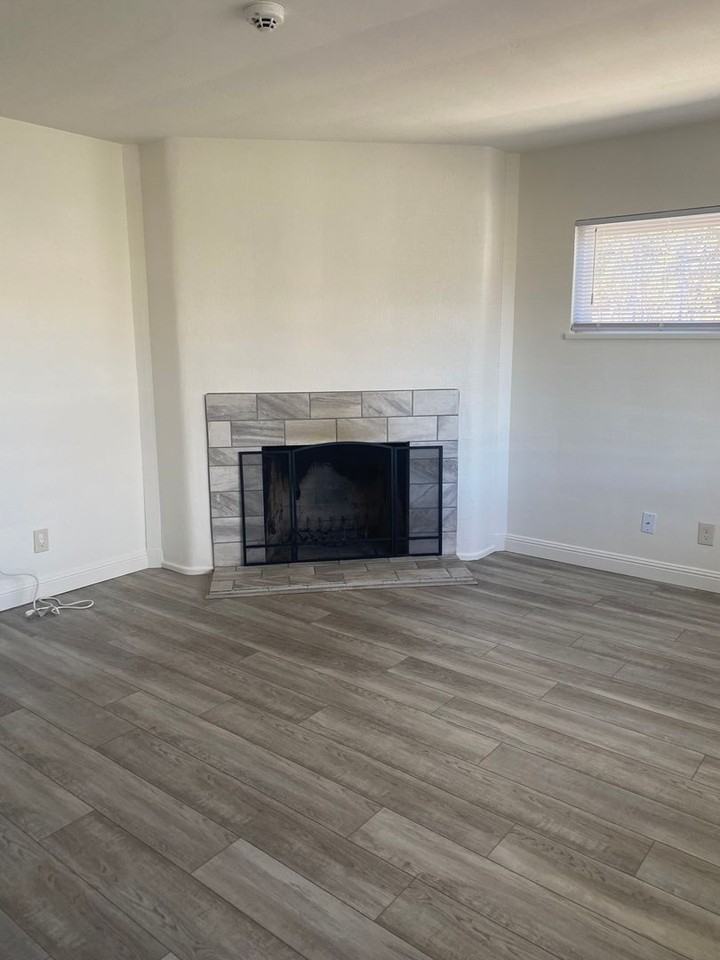 760 Broadway Blvd - Photo 2 of 40