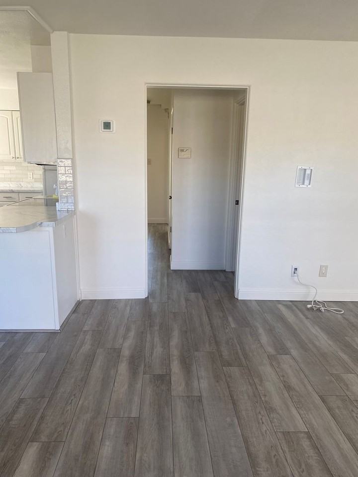 760 Broadway Blvd - Photo 5 of 40