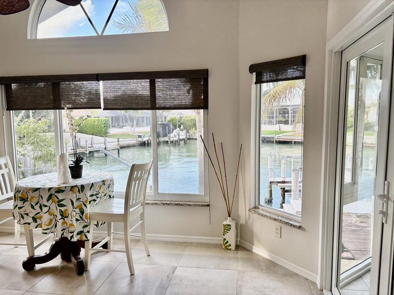 448 Parkhouse Ct - Photo 6 of 13