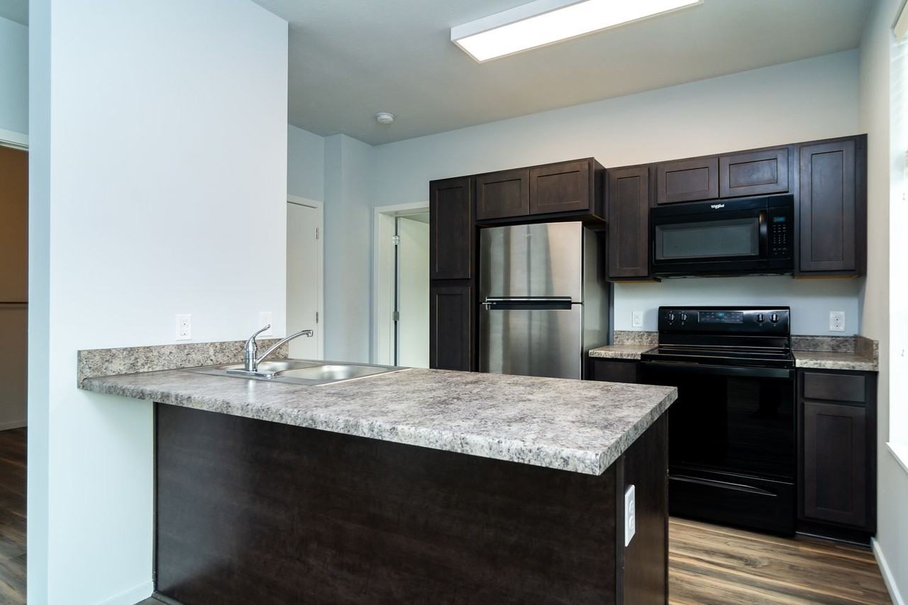 Garage Lofts - Photo 4 of 14