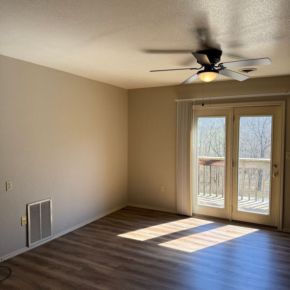 3601 Westwind Dr #04 - Photo 2 of 18