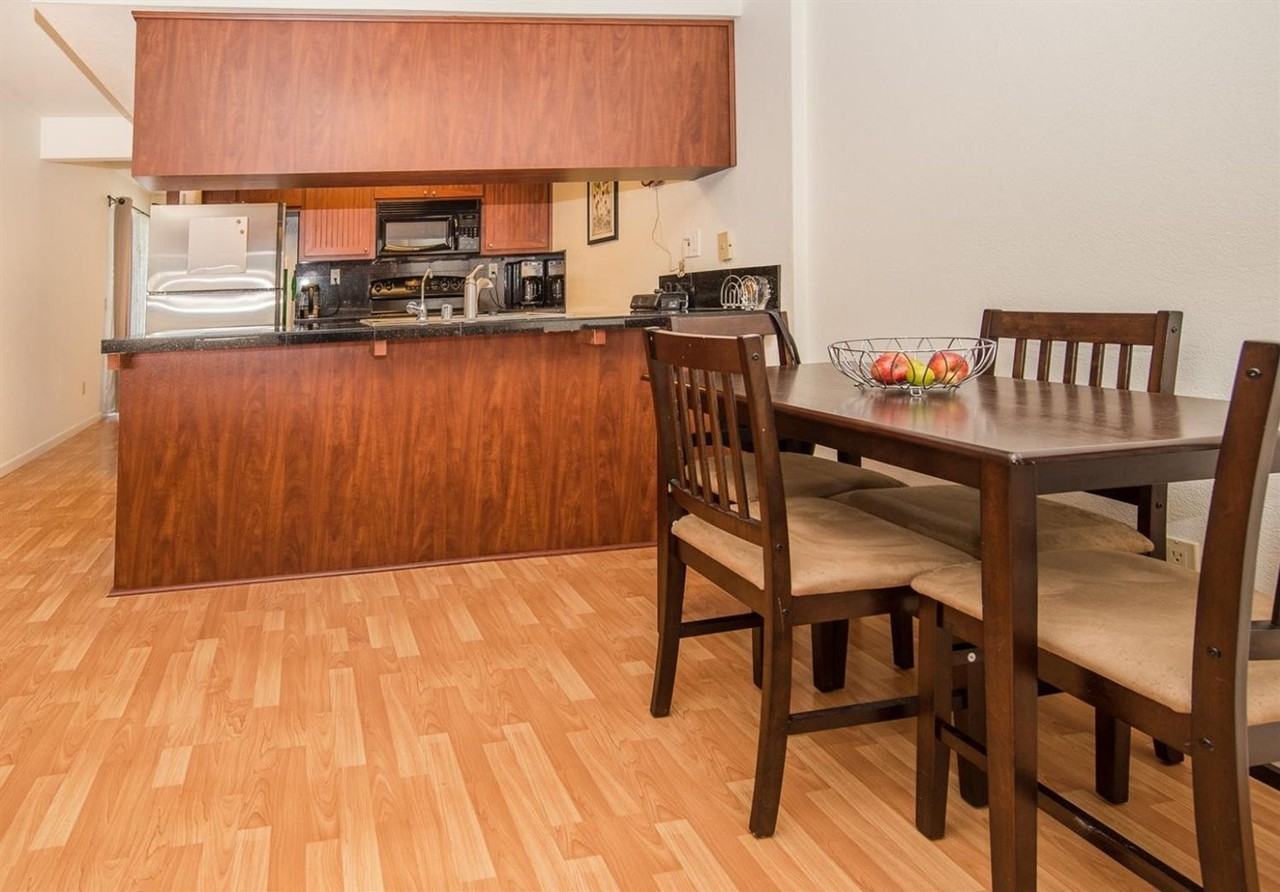 854 Del Oro St - Photo 4 of 27