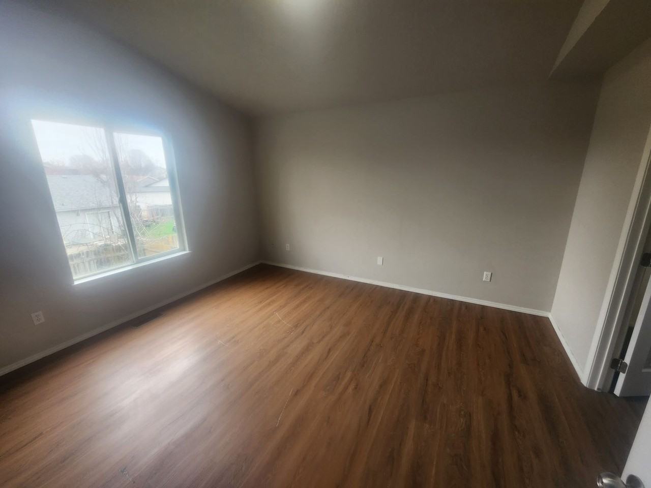 1414 W Florida Ave - Photo 5 of 11