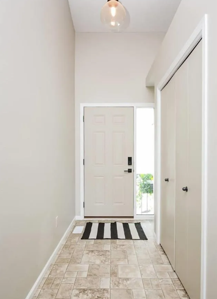 3436 W 84th Pl - Photo 4 of 31