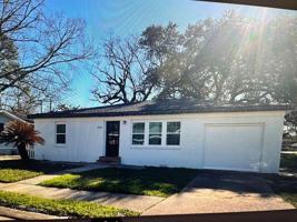 featured image of 1034 Saint Charles St