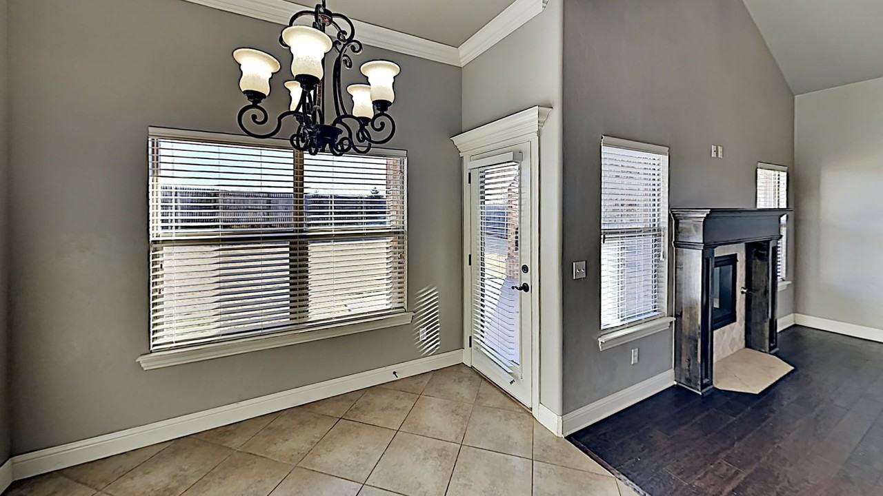 1612 Nw 157th Cir - Photo 7 of 17