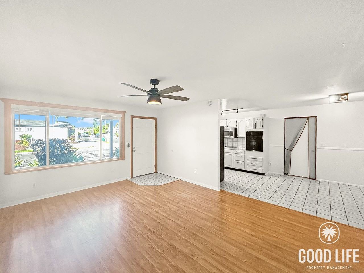 5047 Glasgow Dr - Photo 4 of 23