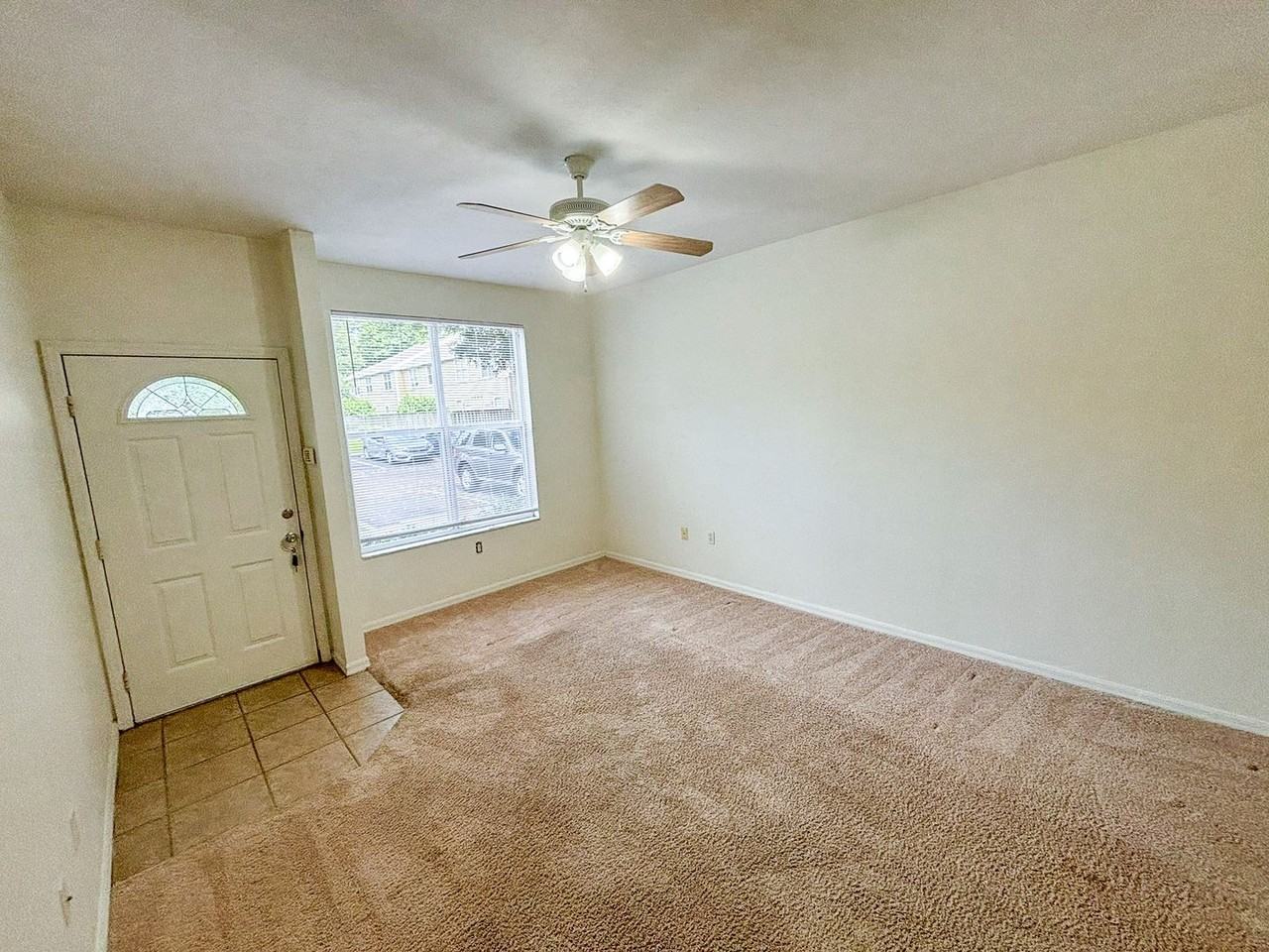 3510 Sw 30th Way - Photo 4 of 26