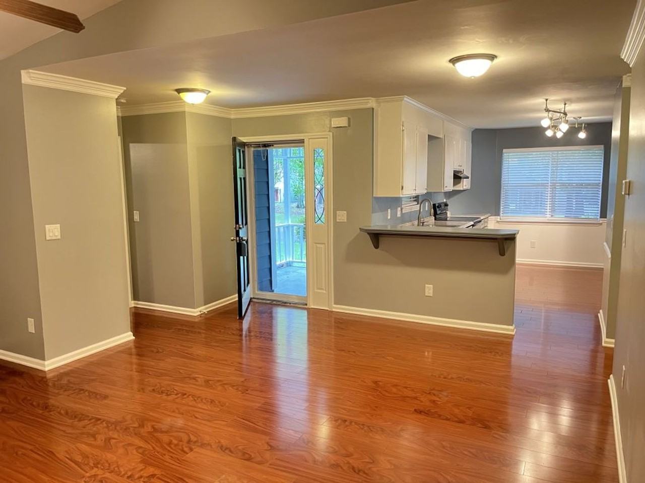 10221 Grand Junction Rd - Photo 3 of 22