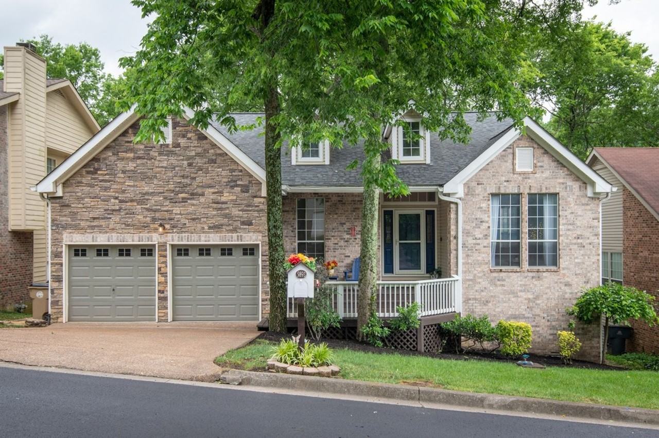 5893 Woodlands Ave - Photo 2 of 29