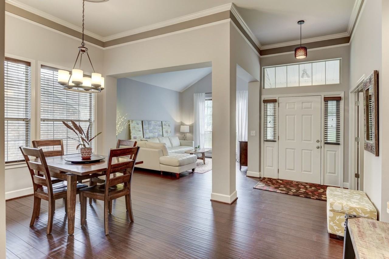 5893 Woodlands Ave - Photo 3 of 29