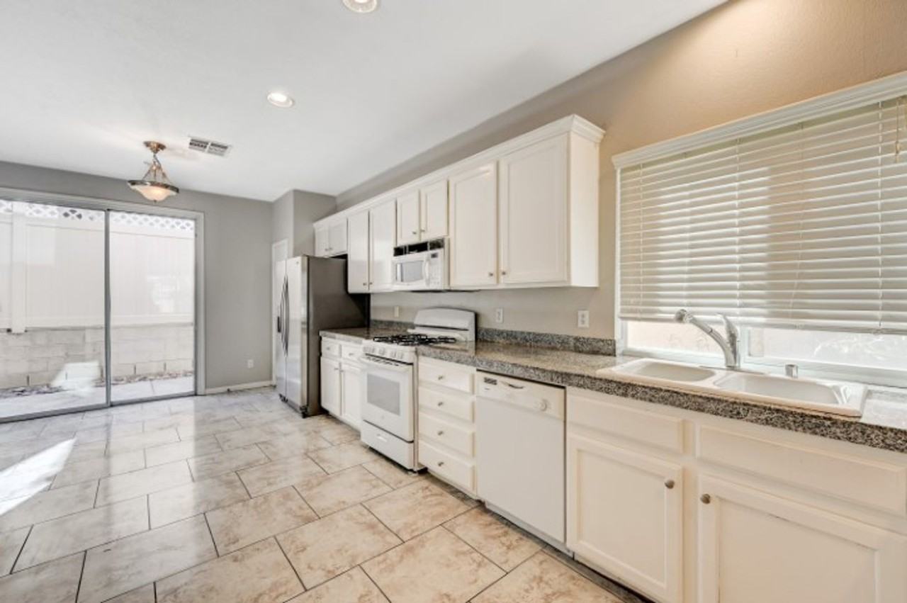 1665 Tristan Flower Ave - Photo 6 of 32