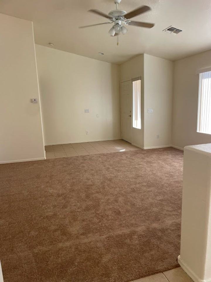 12214 W Hadley St - Photo 2 of 22