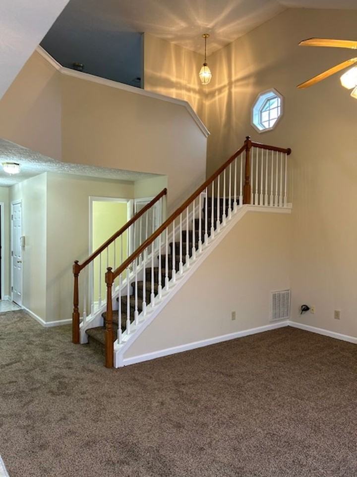 2221 Rawlings Ct - Photo 3 of 25