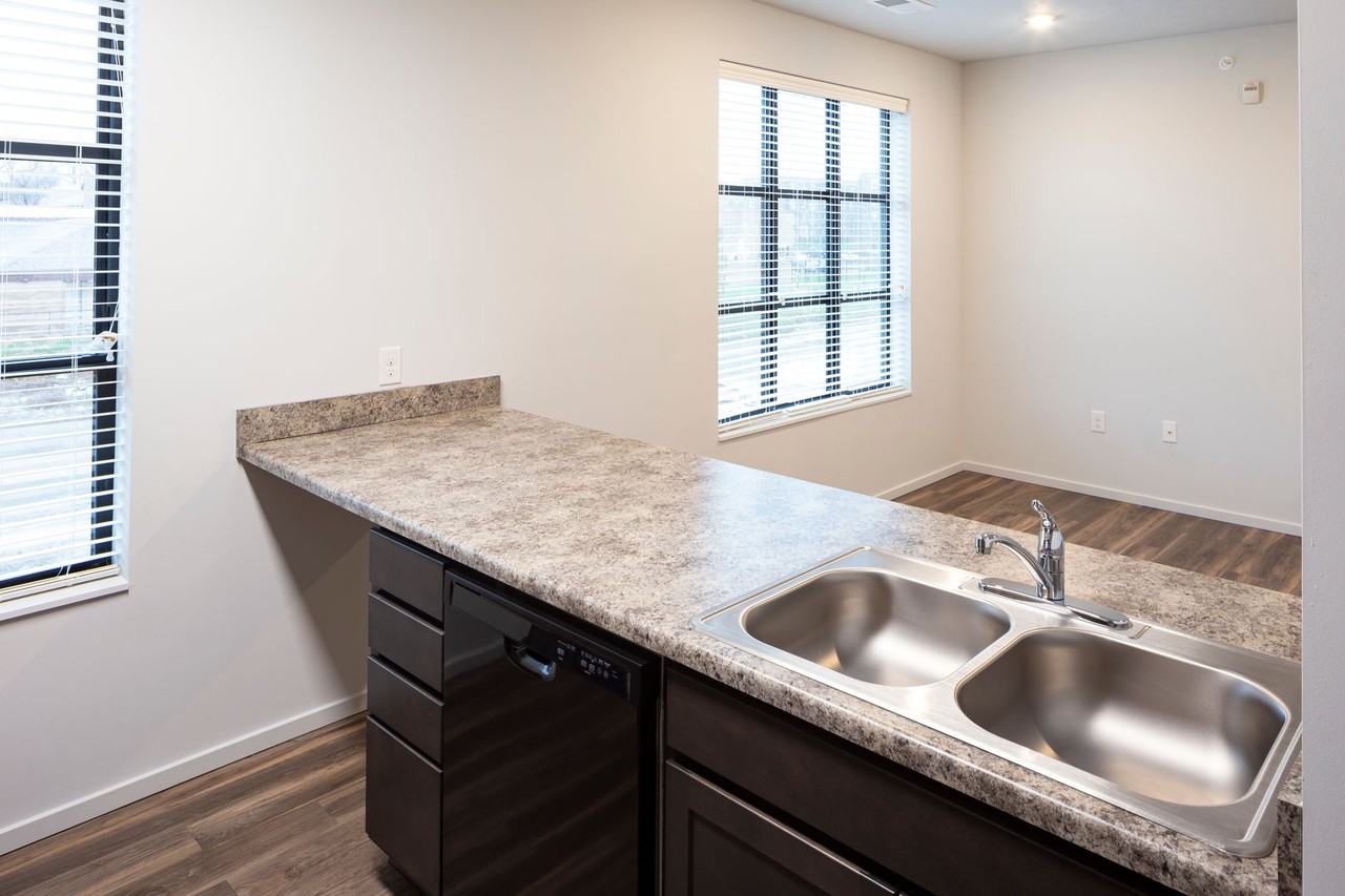 1120 Lofts - Now Leasing - Photo 5 of 17