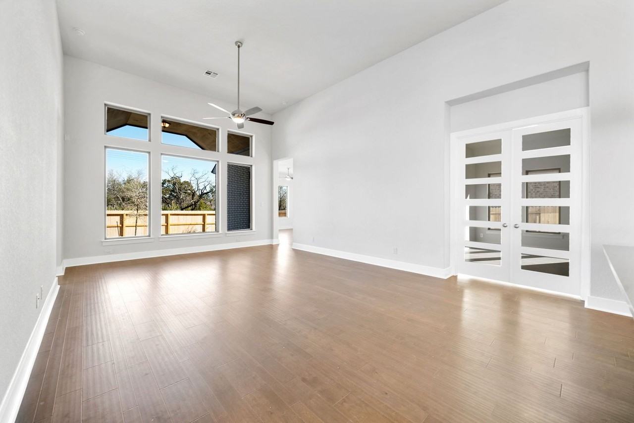 12515 Silver Gate - Photo 3 of 24