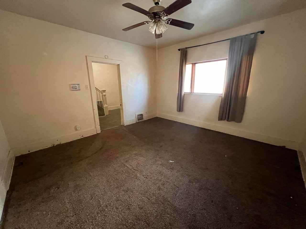 1220 Maple Ave - Photo 6 of 16