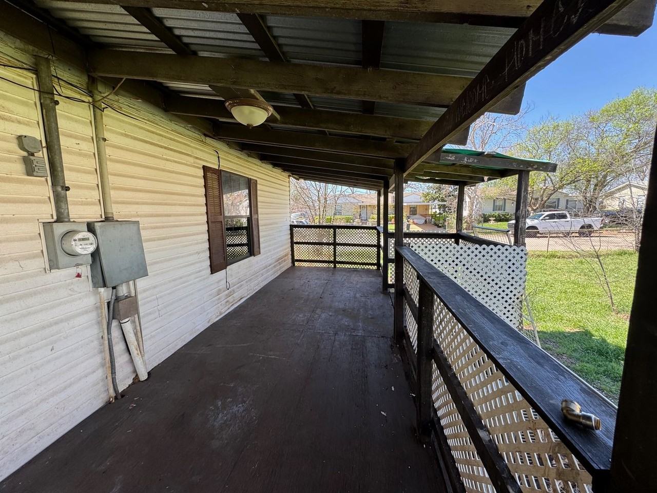 201 Mclennan Rd - Photo 7 of 10