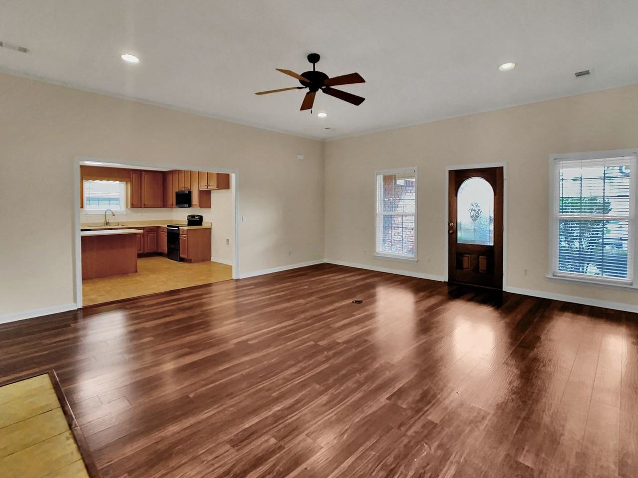 2230 Cross Creek Dr - Photo 5 of 23