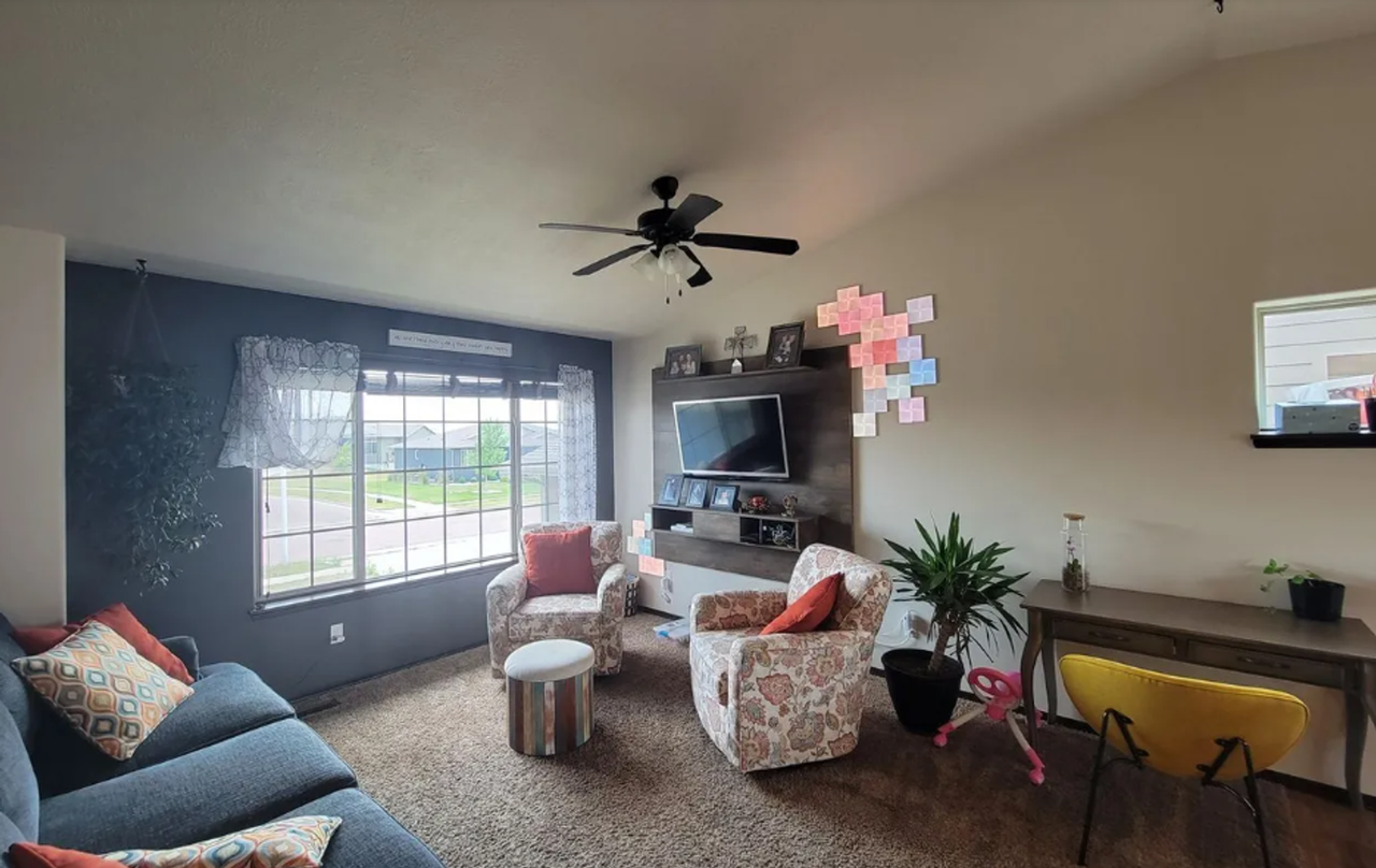 8016 W Vista Park St - Photo 5 of 14