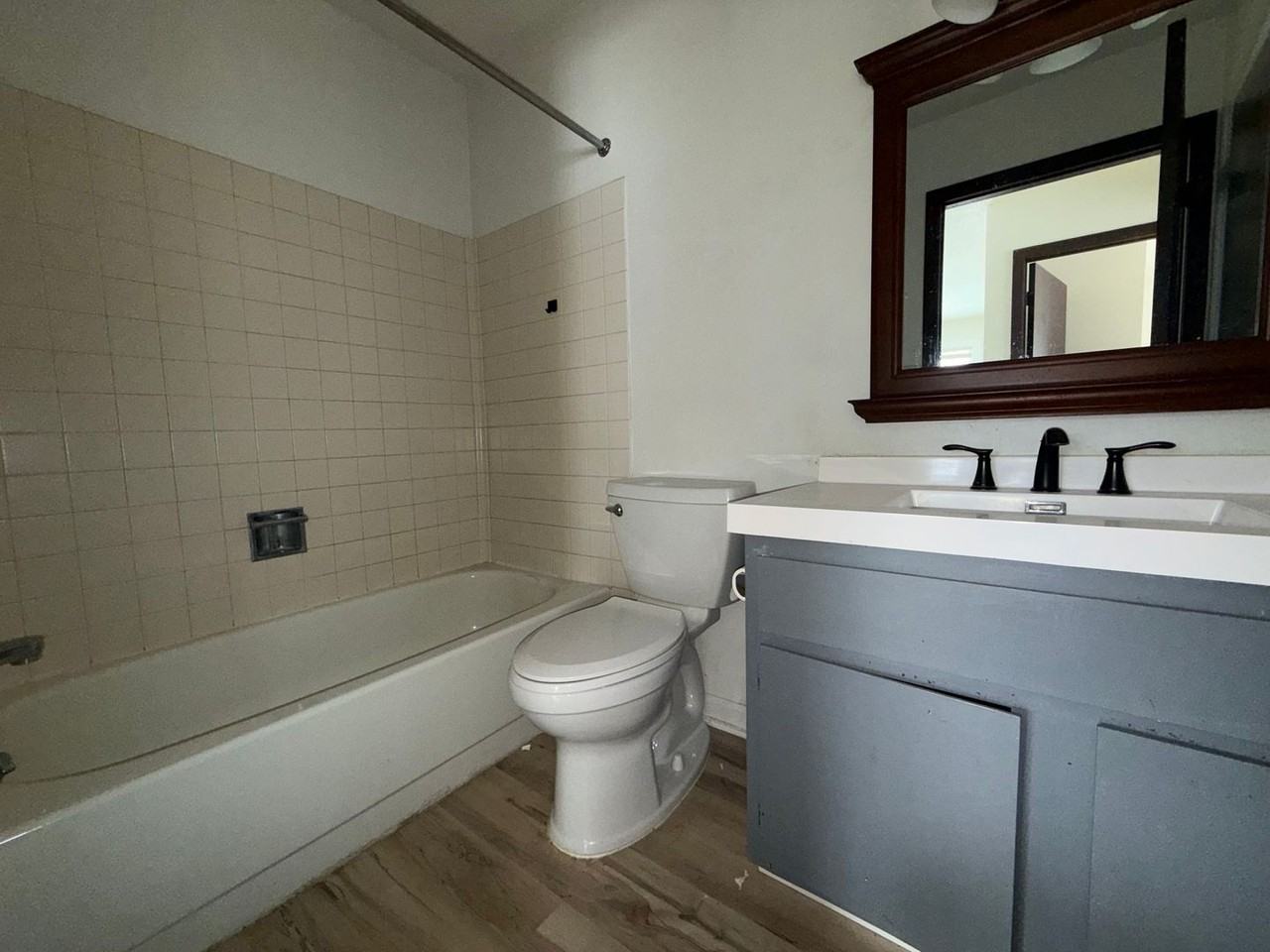 Eastown - 365-395 2nd Ave NE - Photo 4 of 16