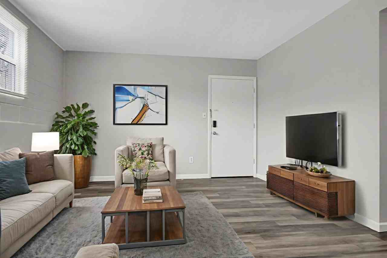 Red Rock Terrace - Photo 6 of 22