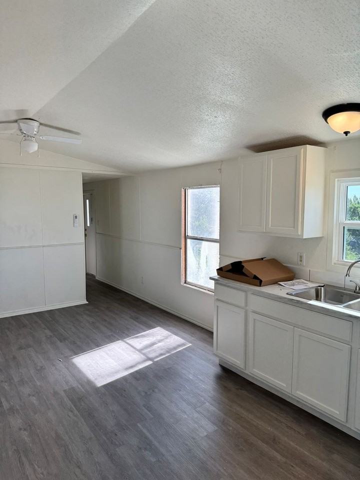 239 Private Road 1634 #4 - Photo 6 of 13