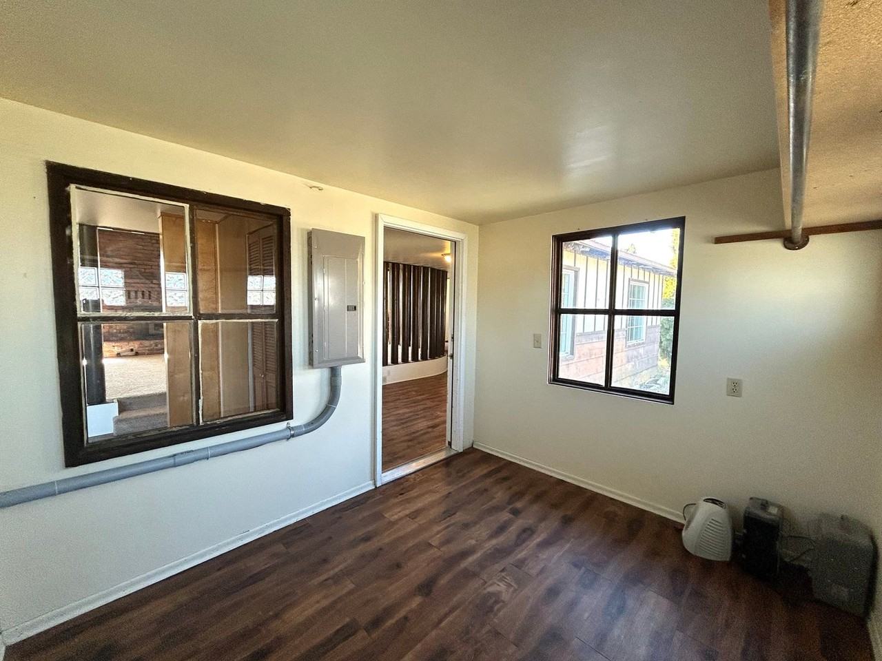 414 W 15th Ave - Photo 3 of 30