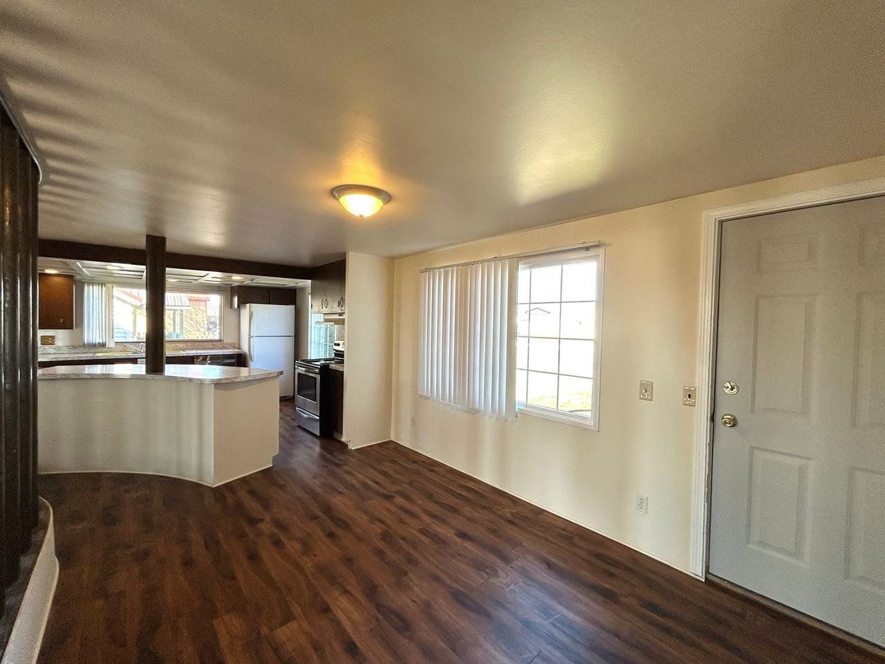 414 W 15th Ave - Photo 5 of 30