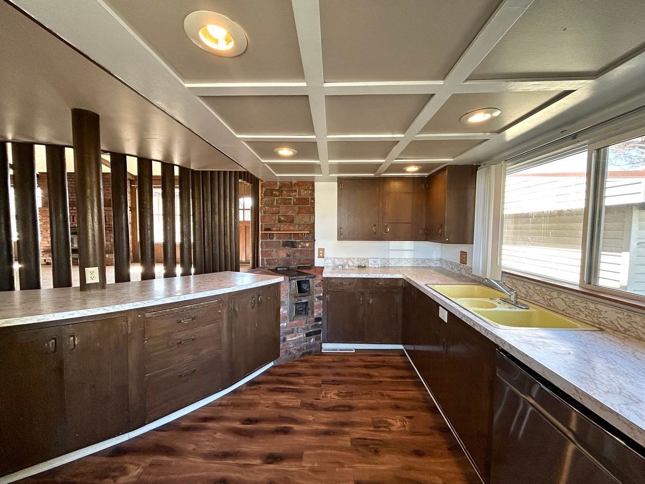 414 W 15th Ave - Photo 7 of 30