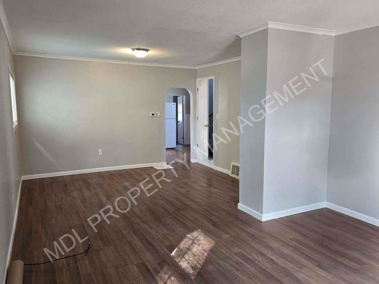 409 N Dean St - Photo 7 of 18