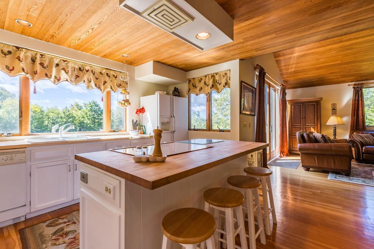 Beechwood Ln - Photo 5 of 43