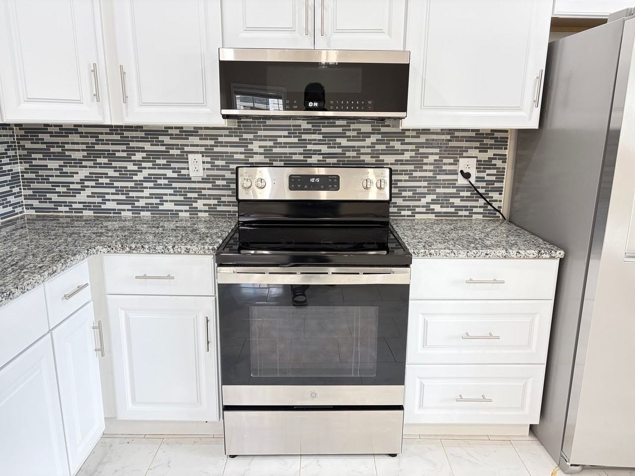 921 Brentwood Ave - Photo 6 of 31