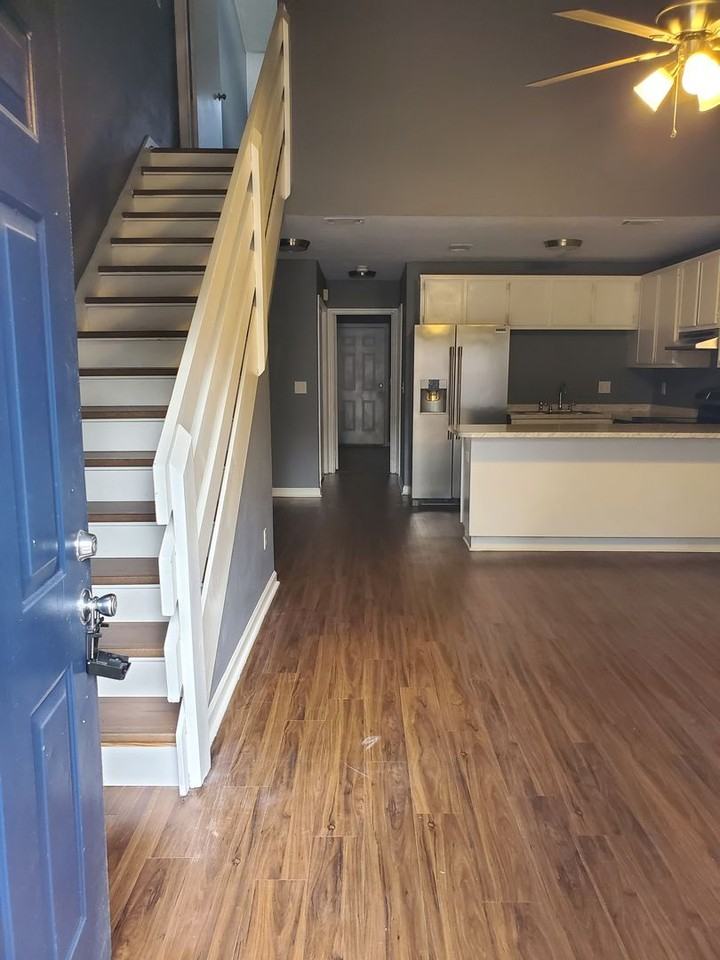 2293 Hartsfield Way - Photo 2 of 10