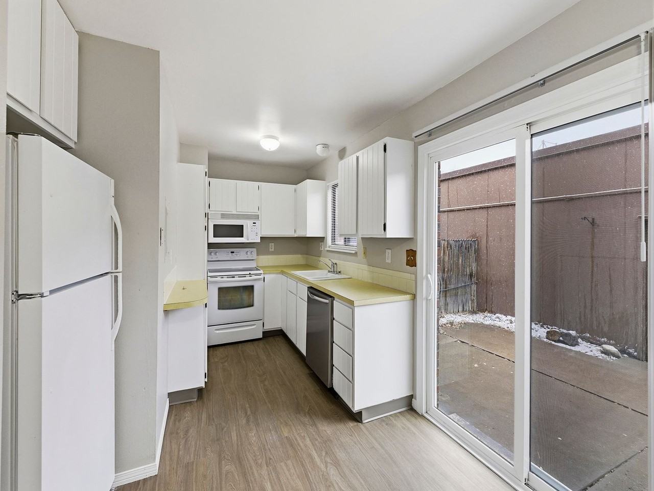 2707 19th Street Dr #4 - Photo 6 of 19