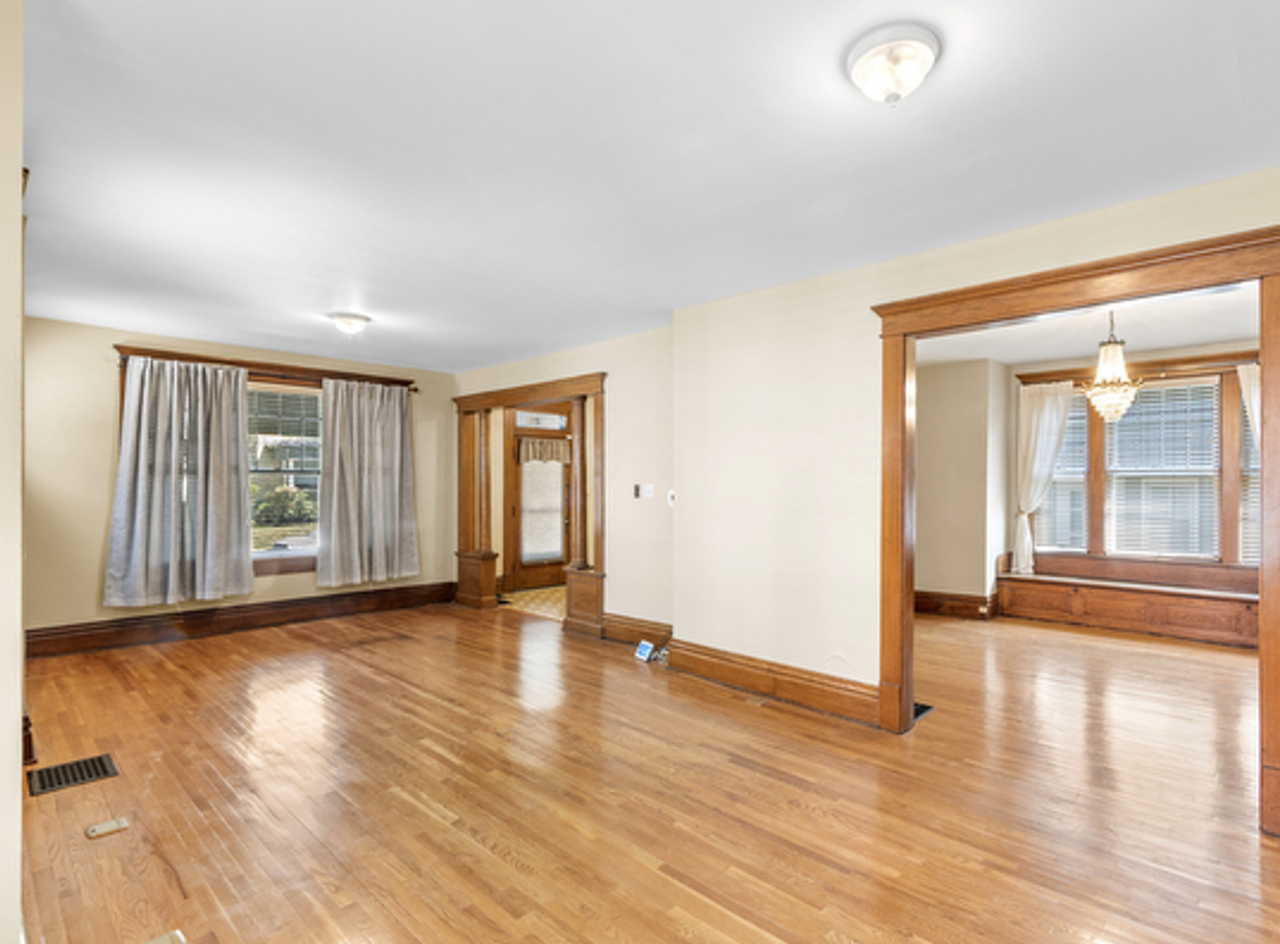 157 E Oakland Ave - Photo 5 of 9