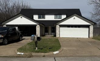 Sable Ln Duplex - Photo 1 of 1