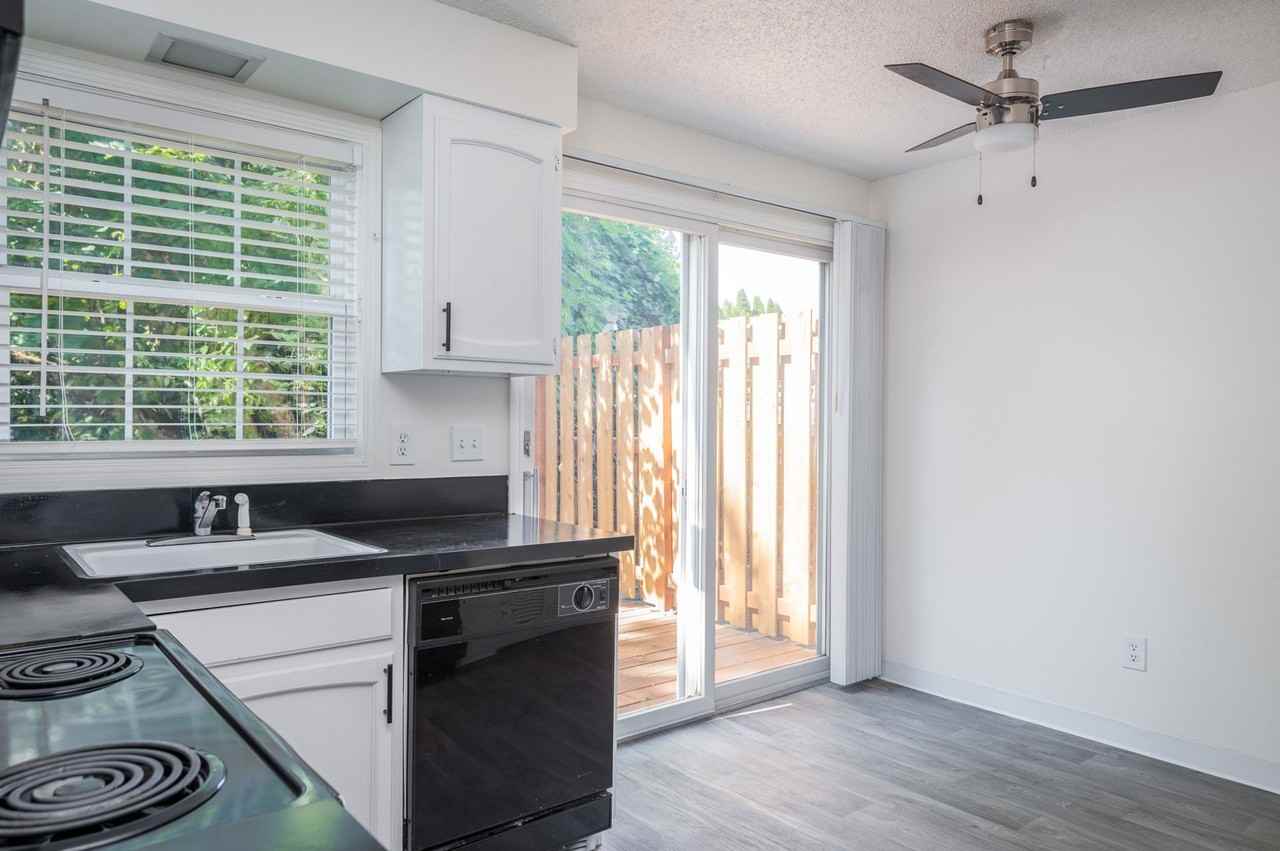 Division 890 - Photo 4 of 23