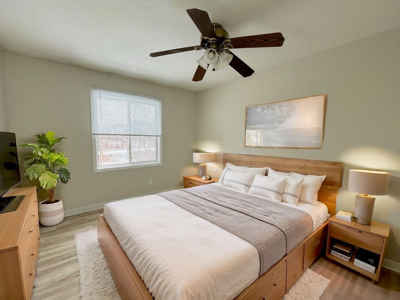 Pine 4-Plex - Photo 2 of 13