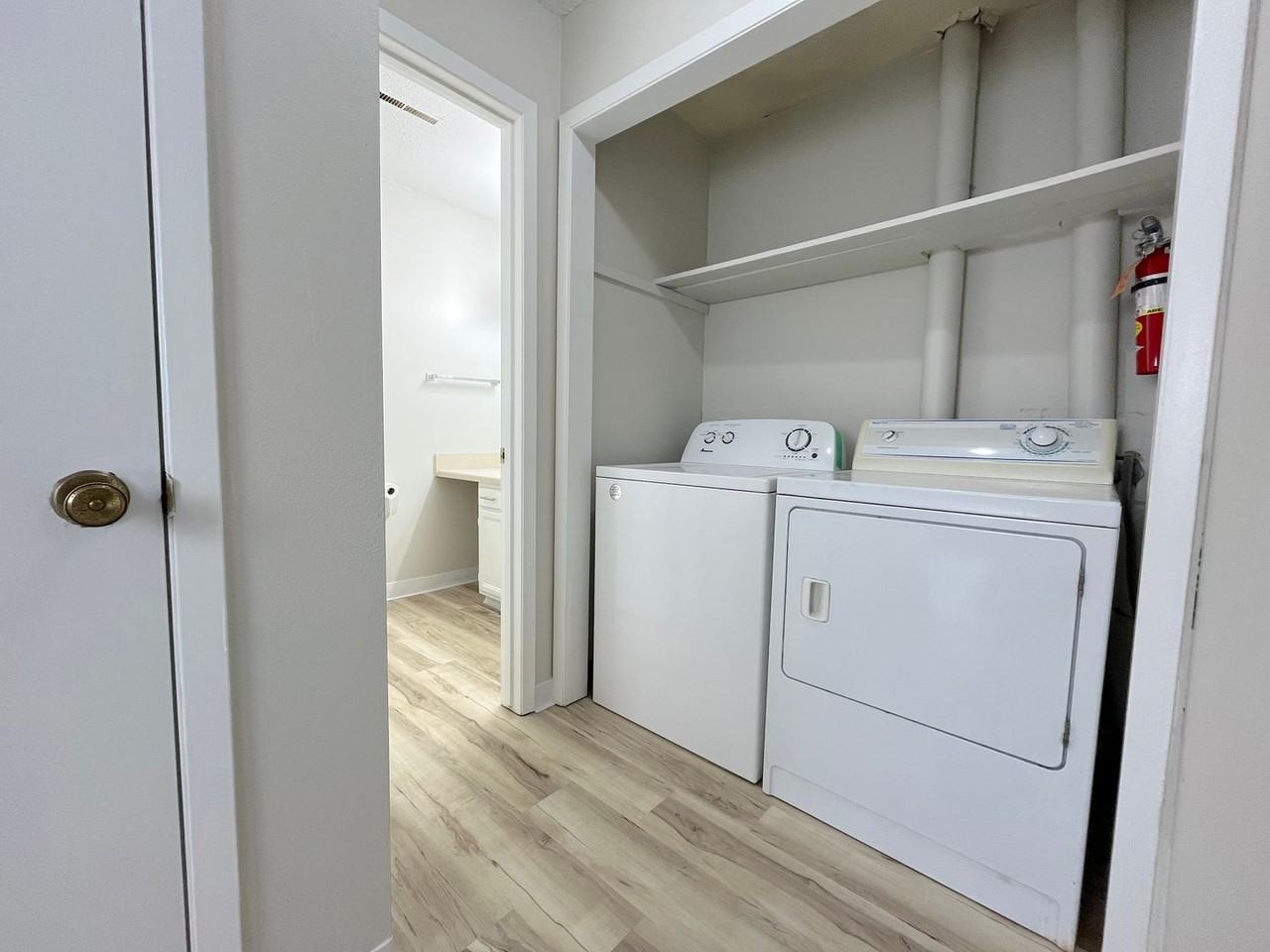 Pine 4-Plex - Photo 3 of 13