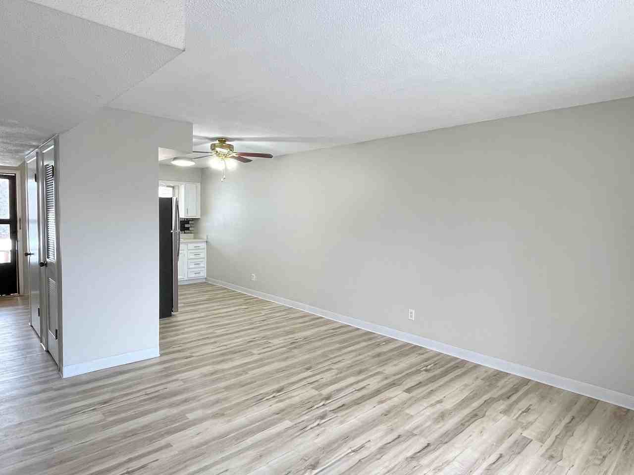 Pine 4-Plex - Photo 6 of 13