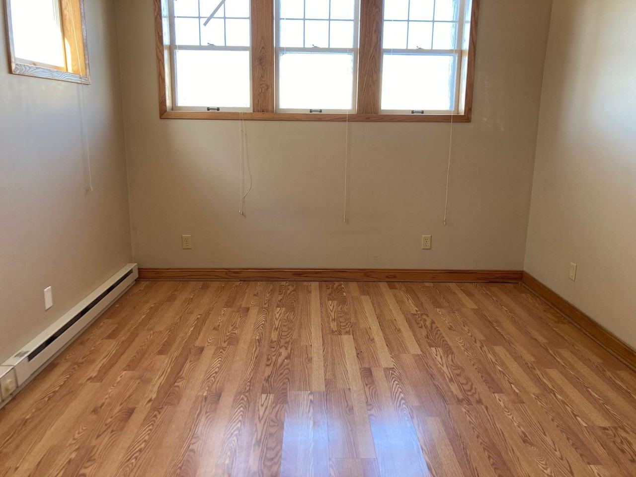 253 College St SW - Photo 4 of 40