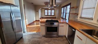 701 Hawthorne Ave E - Photo 1 of 1