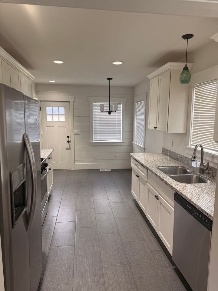 3595 E F St - Photo 4 of 10