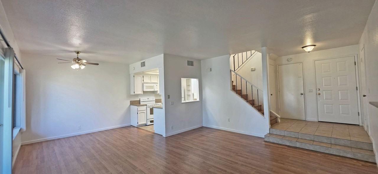 7862 Hampton Ln - Photo 2 of 36